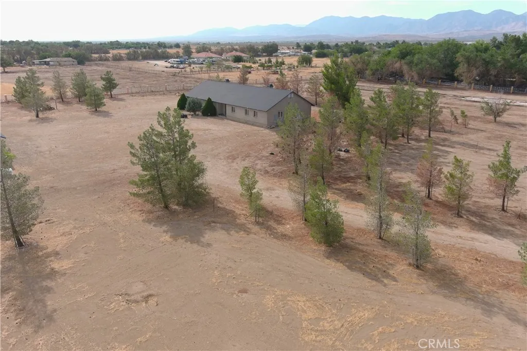 36646 92nd Street E, Littlerock, California 93543 home-pic-4