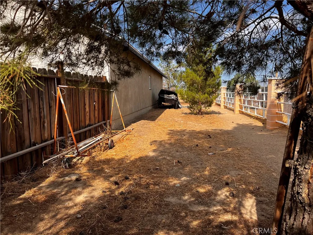 36646 92nd Street E, Littlerock, California 93543 home-pic-26