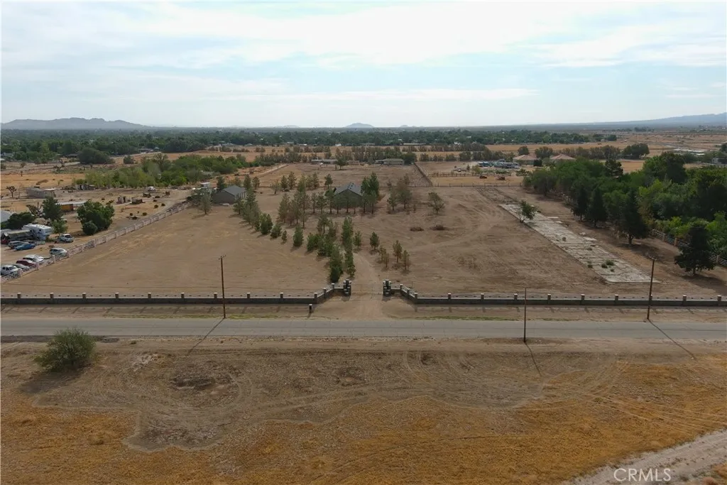36646 92nd Street E, Littlerock, California 93543 home-pic-1