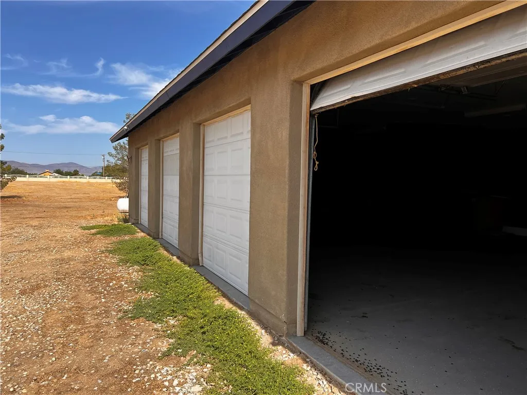 36646 92nd Street E, Littlerock, California 93543 home-pic-24