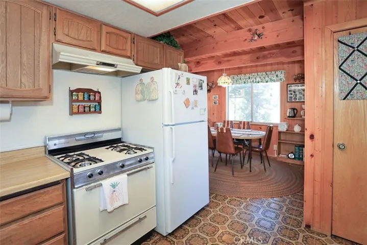 345 Sites Way, Big Bear City, California 92314