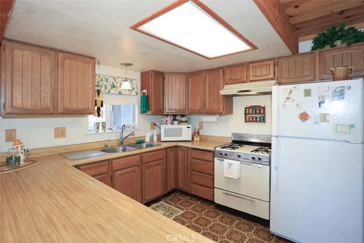345 Sites Way, Big Bear City, California 92314