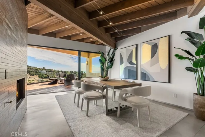 1074 Flamingo Road, Laguna Beach, California 92651