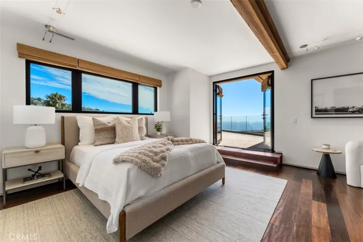 1074 Flamingo Road, Laguna Beach, California 92651