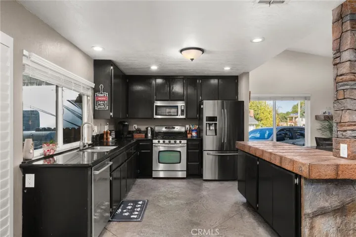 1644 Taylor Avenue, Corona, California 92882