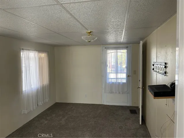 833 Grove Avenue, San Jacinto, California 92583