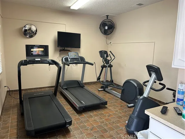 833 Grove Avenue, San Jacinto, California 92583