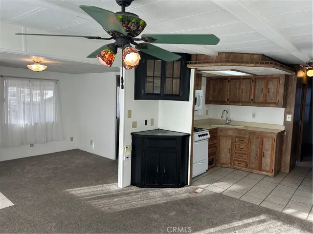 833 Grove Avenue, San Jacinto, California 92583