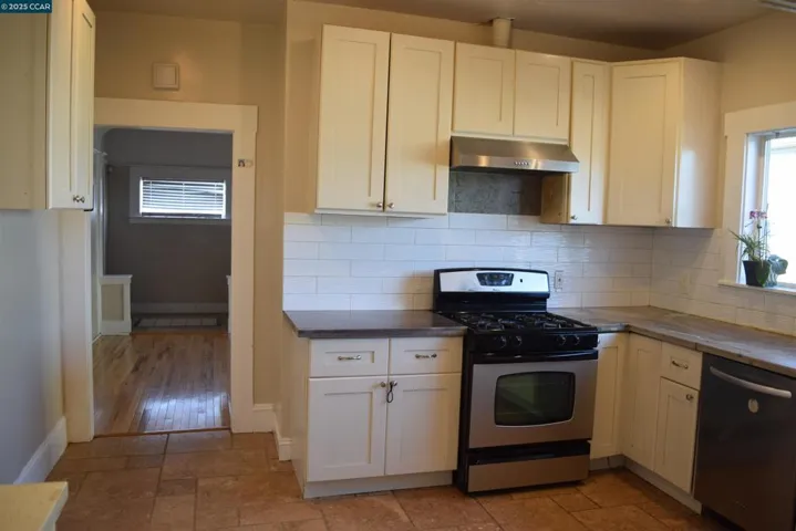 466 4th St, Richmond, California 94801