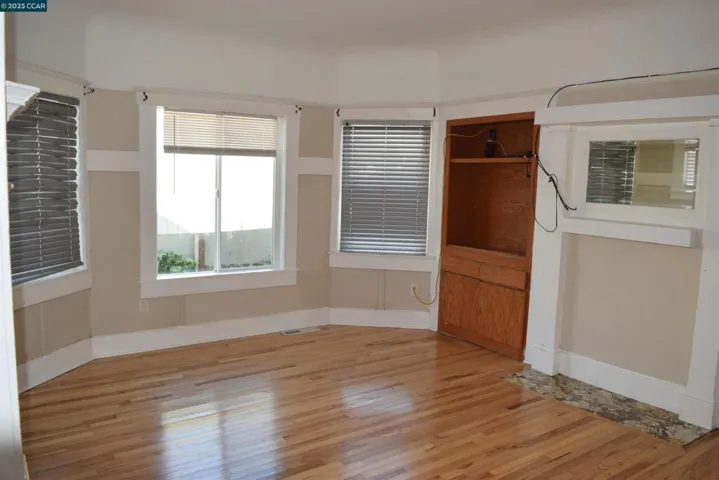 466 4th St, Richmond, California 94801