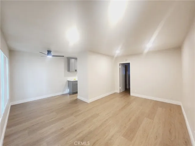 1100 W Porter Avenue 6, Fullerton, California 92833