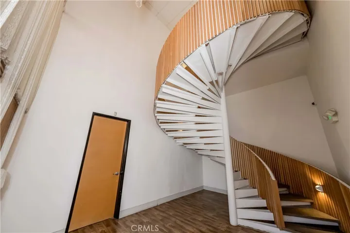 519 E Washington Boulevard, Los Angeles, California 90015