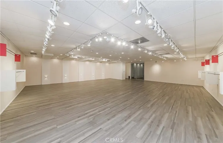 519 E Washington Boulevard, Los Angeles, California 90015