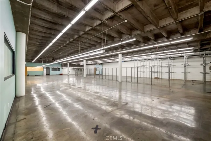 519 E Washington Boulevard, Los Angeles, California 90015