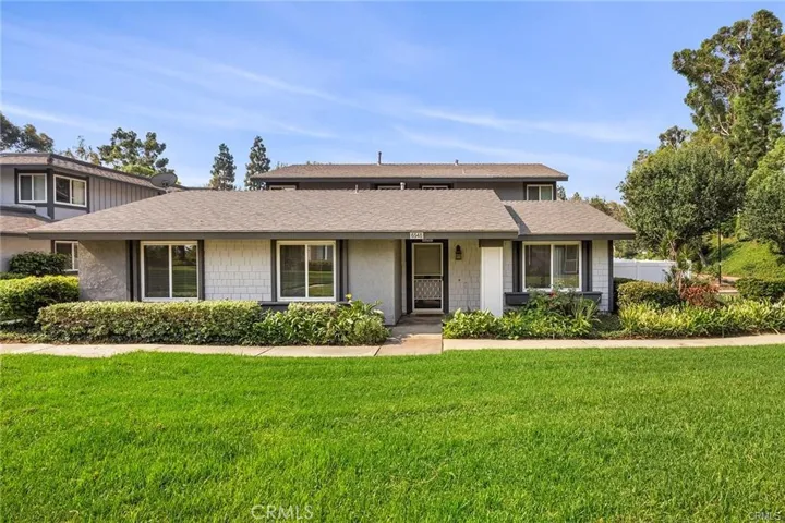 6548 Shady Gate Lane 29, Yorba Linda, California 92886