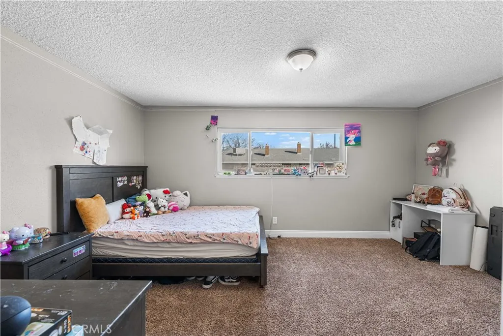 44028 Halcom Avenue, Lancaster, California 93536 home-pic-15