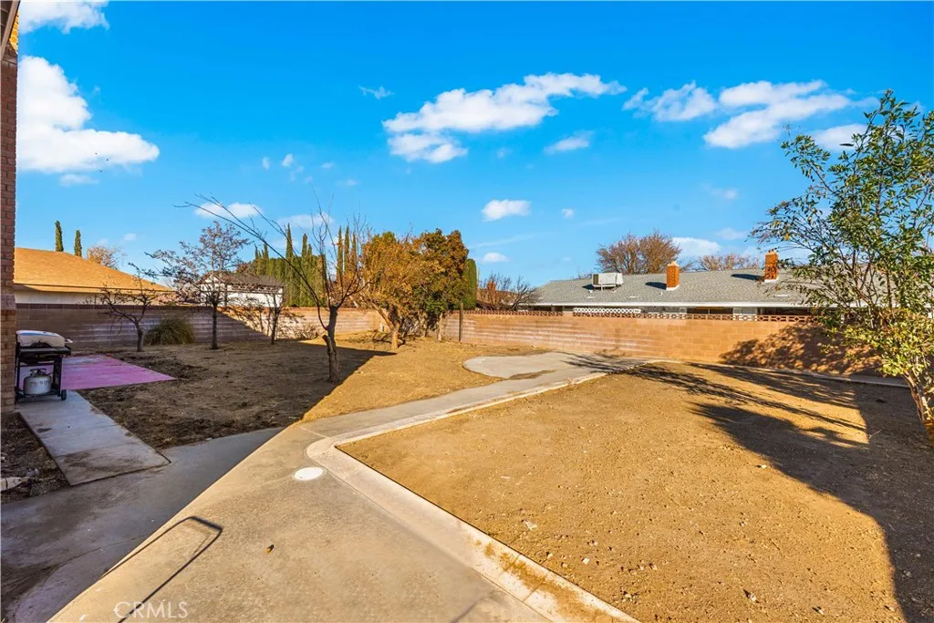 44028 Halcom Avenue, Lancaster, California 93536 home-pic-29