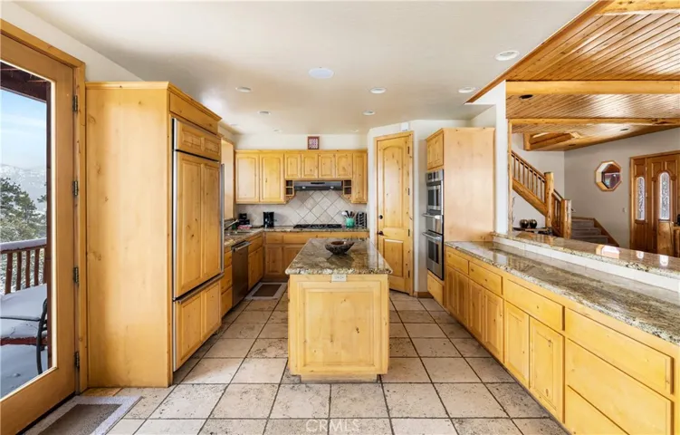 472 Windsong Place, Big Bear Lake, California 92315