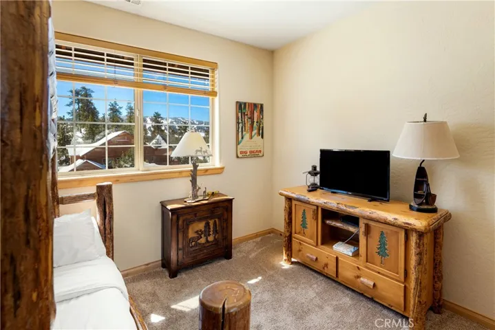 472 Windsong Place, Big Bear Lake, California 92315