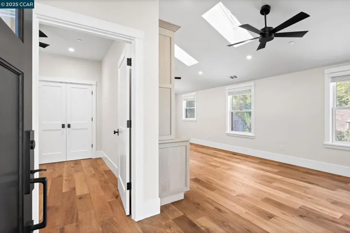 100 Moraga Way, Orinda, California 94563-1234