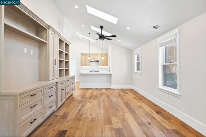 100 Moraga Way, Orinda, California 94563-1234