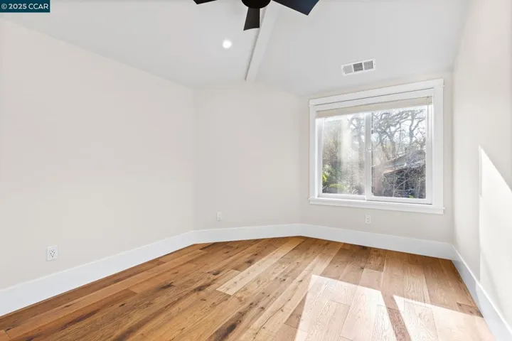 100 Moraga Way, Orinda, California 94563-1234