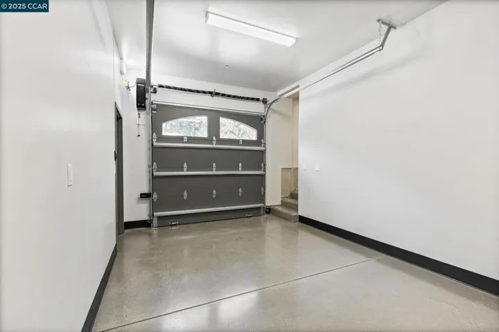 100 Moraga Way, Orinda, California 94563-1234