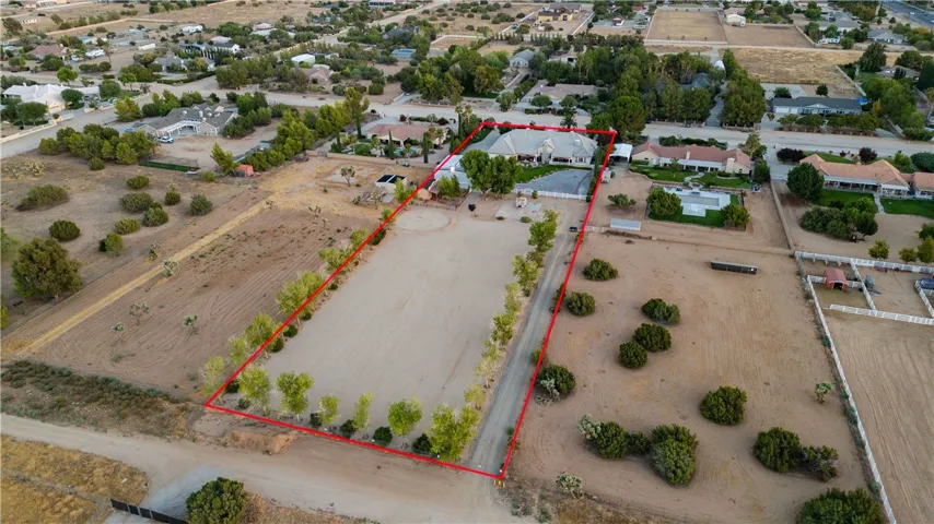 2.5 Acres!