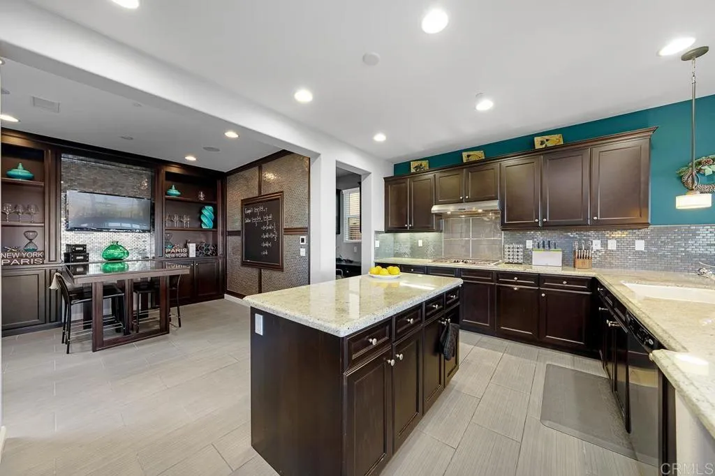 1116 Bellingham Drive, Oceanside, California 92057 home-pic-26