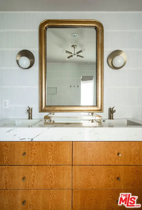 2102 Ridgemont Drive, Los Angeles, California 90046 home-pic-18