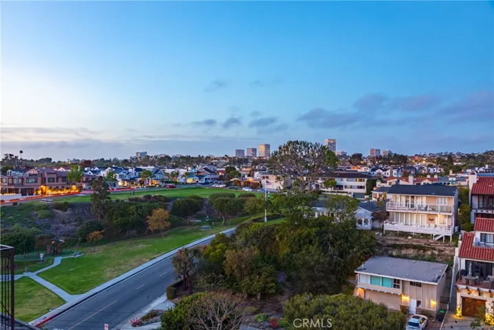 358 Dahlia Place, Corona Del Mar, California 92625