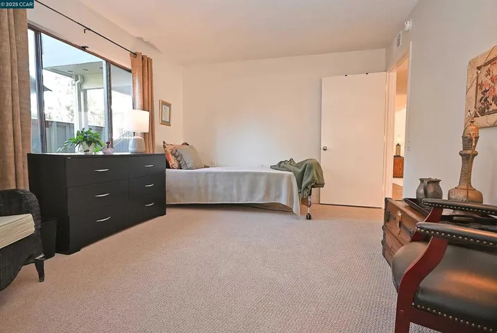 2001 Oakmont Way 8, Walnut Creek, California 94595