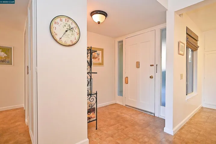2001 Oakmont Way 8, Walnut Creek, California 94595