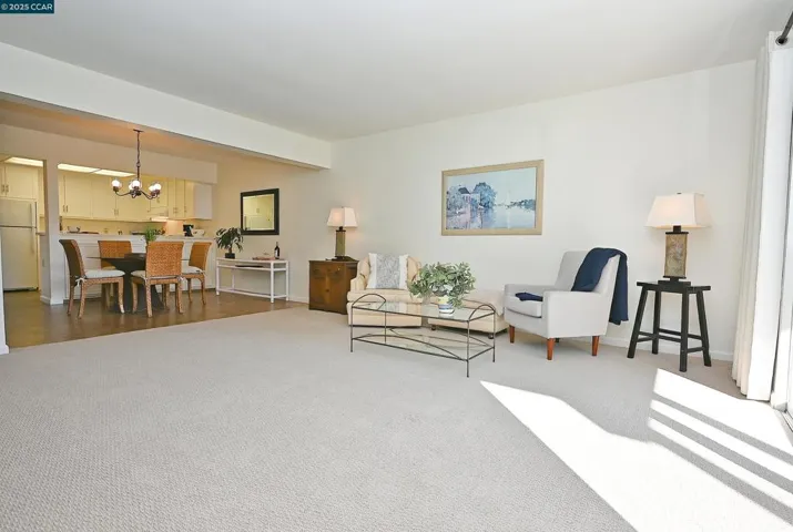 2001 Oakmont Way 8, Walnut Creek, California 94595