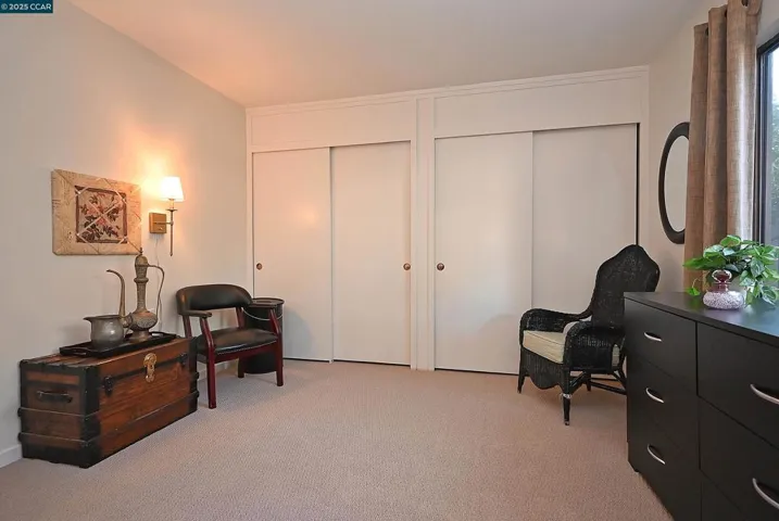 2001 Oakmont Way 8, Walnut Creek, California 94595