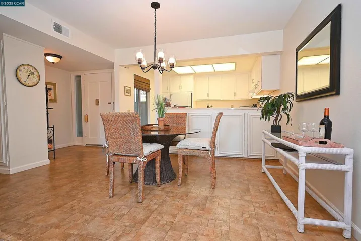 2001 Oakmont Way 8, Walnut Creek, California 94595