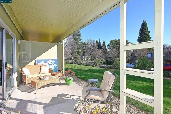 2001 Oakmont Way 8, Walnut Creek, California 94595