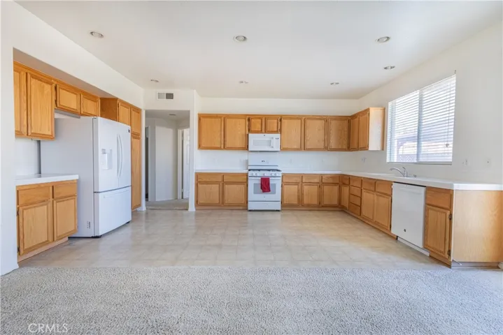 15166 Spinnaker Drive, Lake Elsinore, California 92530