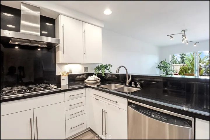 51 Via Athena, Aliso Viejo, California 92656