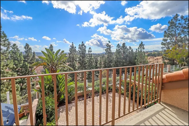 51 Via Athena, Aliso Viejo, California 92656
