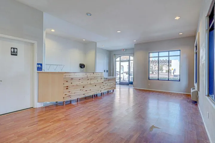 1575 S Escondido Blvd, Escondido, California 92025