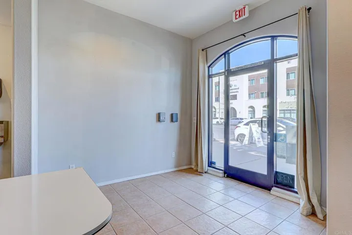 1575 S Escondido Blvd, Escondido, California 92025