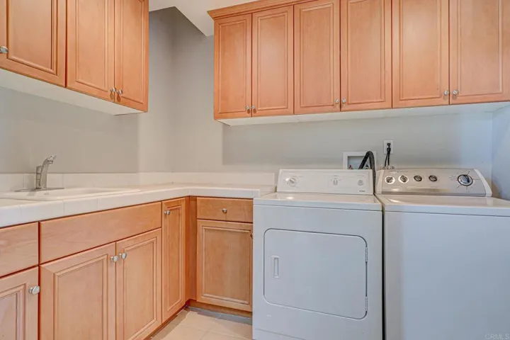 1575 S Escondido Blvd, Escondido, California 92025
