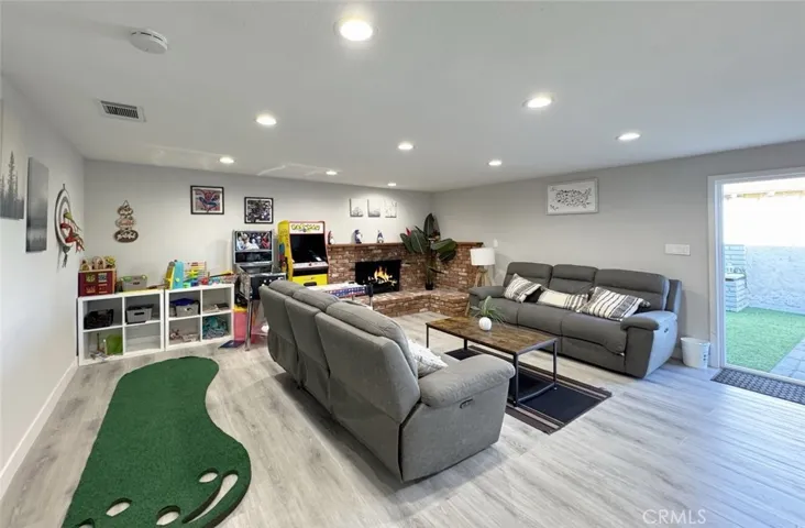 2002 S Margie Lane, Anaheim, California 92802