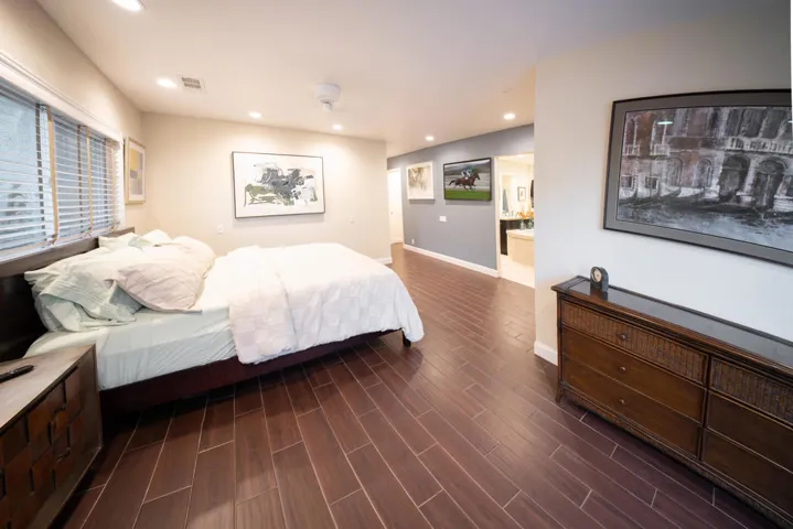 72990 Homestead - Palm Desert-bedspread3