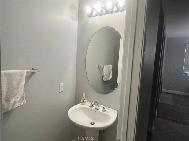 1800 E Lakeshore Drive 1707, Lake Elsinore, California 92530