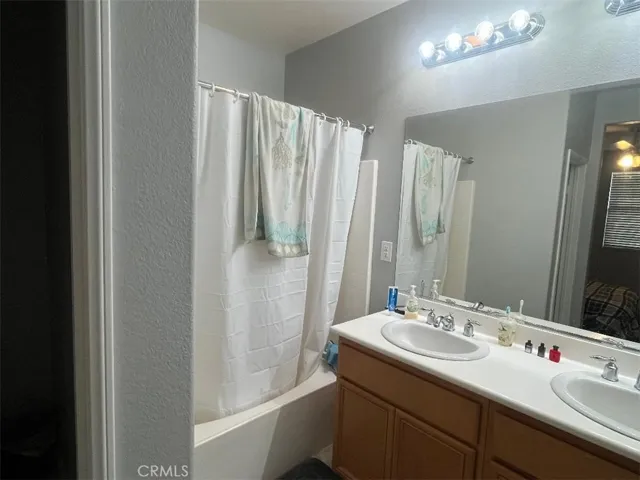 1800 E Lakeshore Drive 1707, Lake Elsinore, California 92530