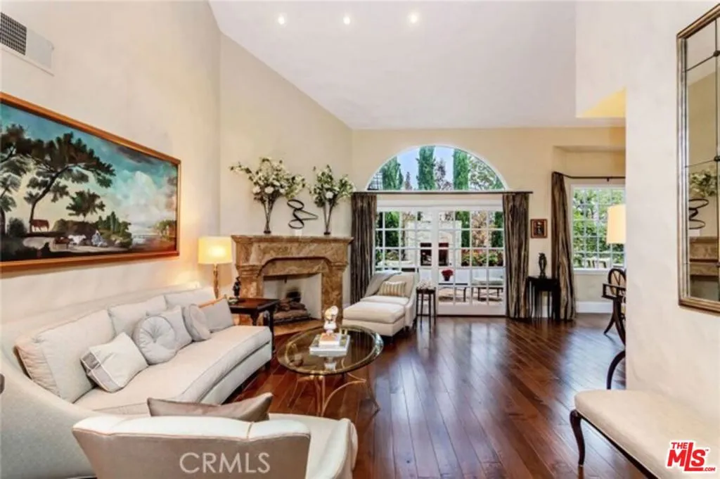 28 Westport, Manhattan Beach, California 90266 home-pic-1