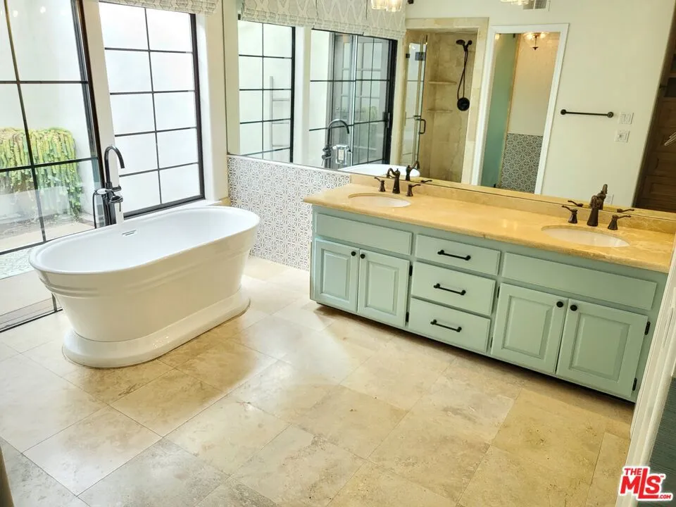 28 Westport, Manhattan Beach, California 90266 home-pic-13