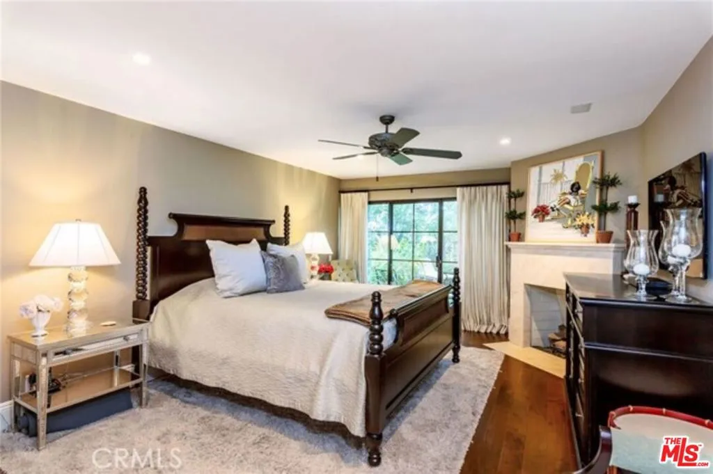 28 Westport, Manhattan Beach, California 90266 home-pic-11